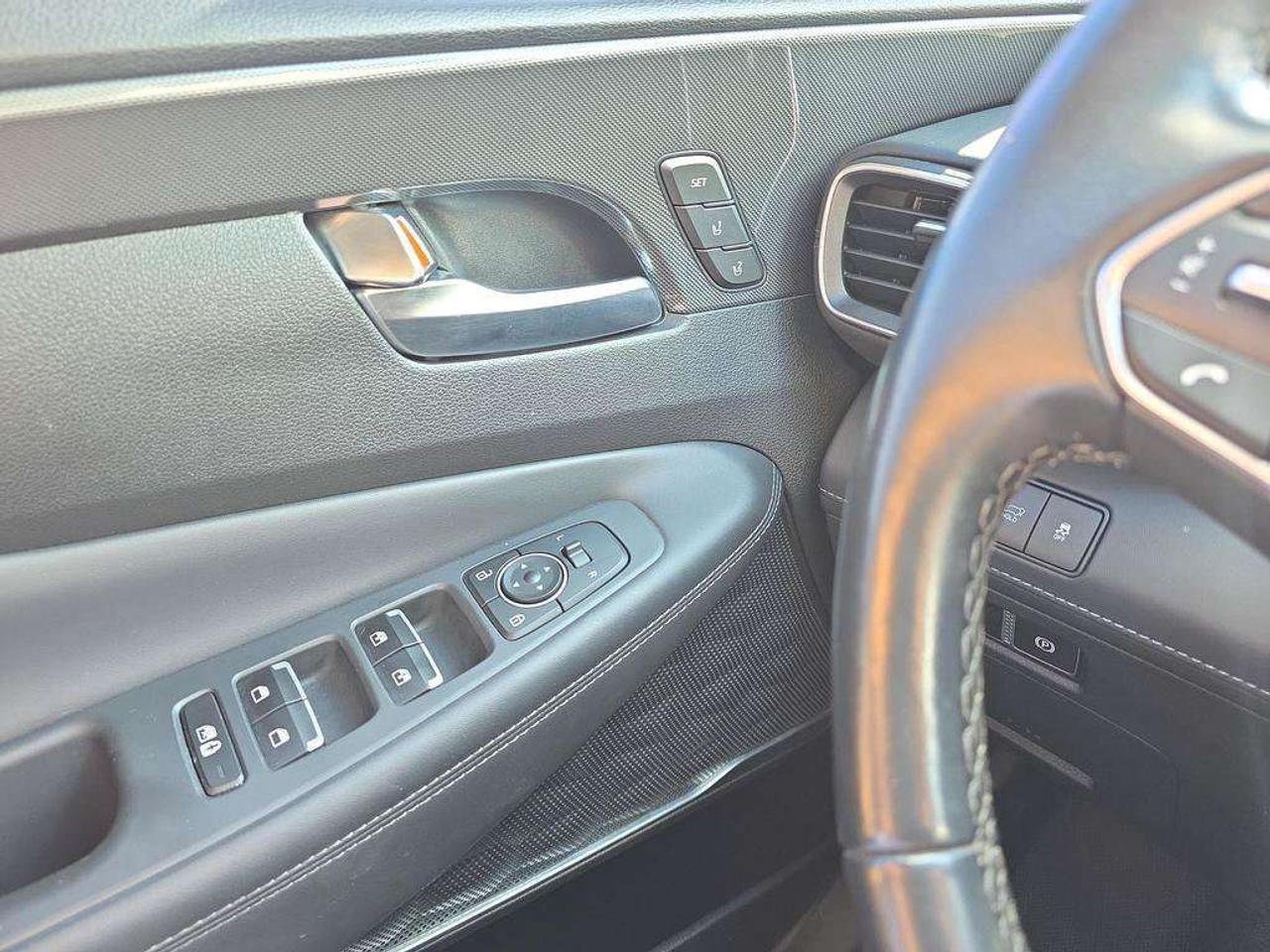 2022 Hyundai Santa Fe Luxury   NO ACCIDENTS 1 OWNER EV 50KM 7.1L/100KM Photo