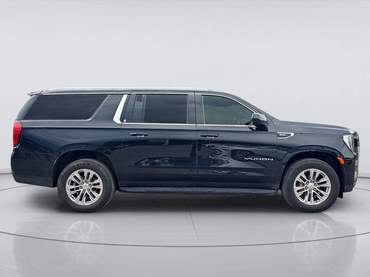 2024 GMC Yukon SLE XL 5.3L V8 Photo
