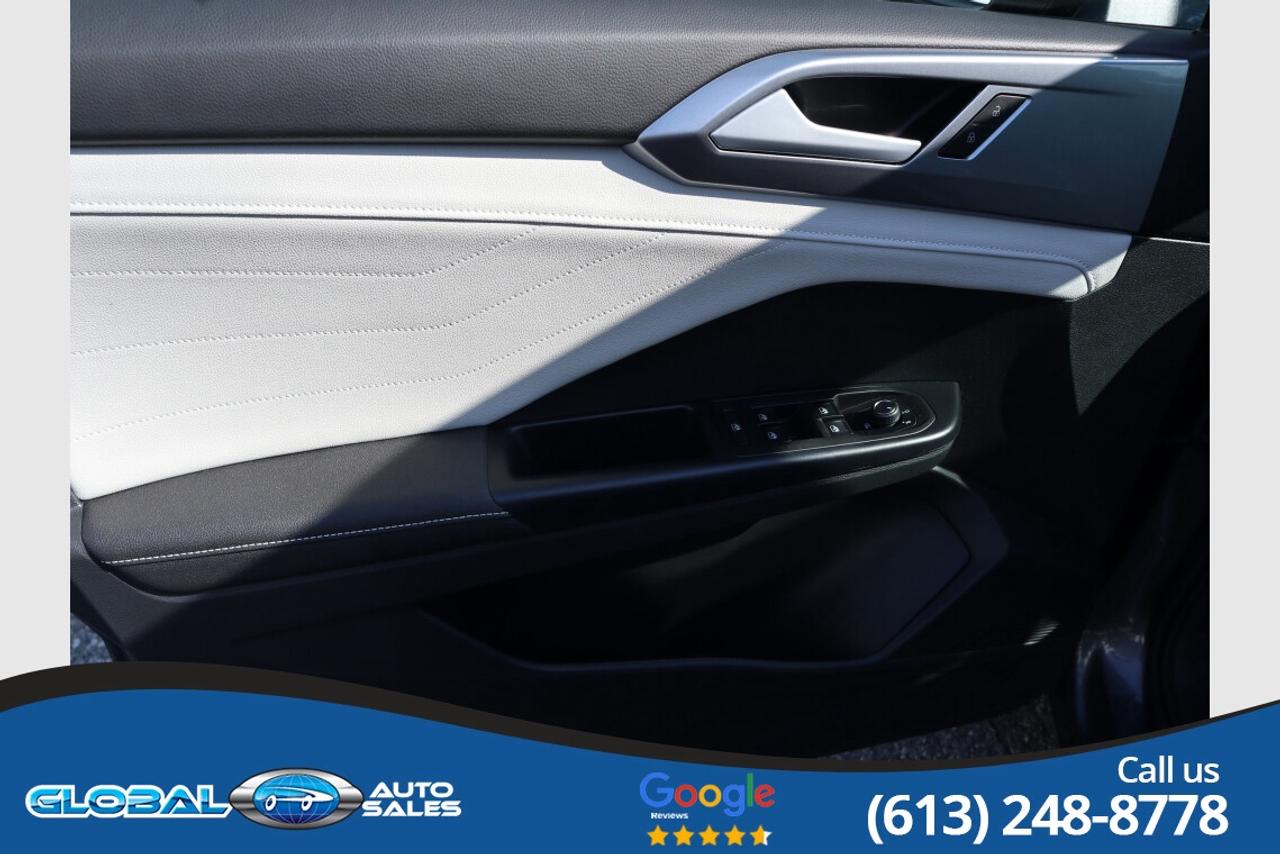 2026 Volkswagen Taos SEL Photo