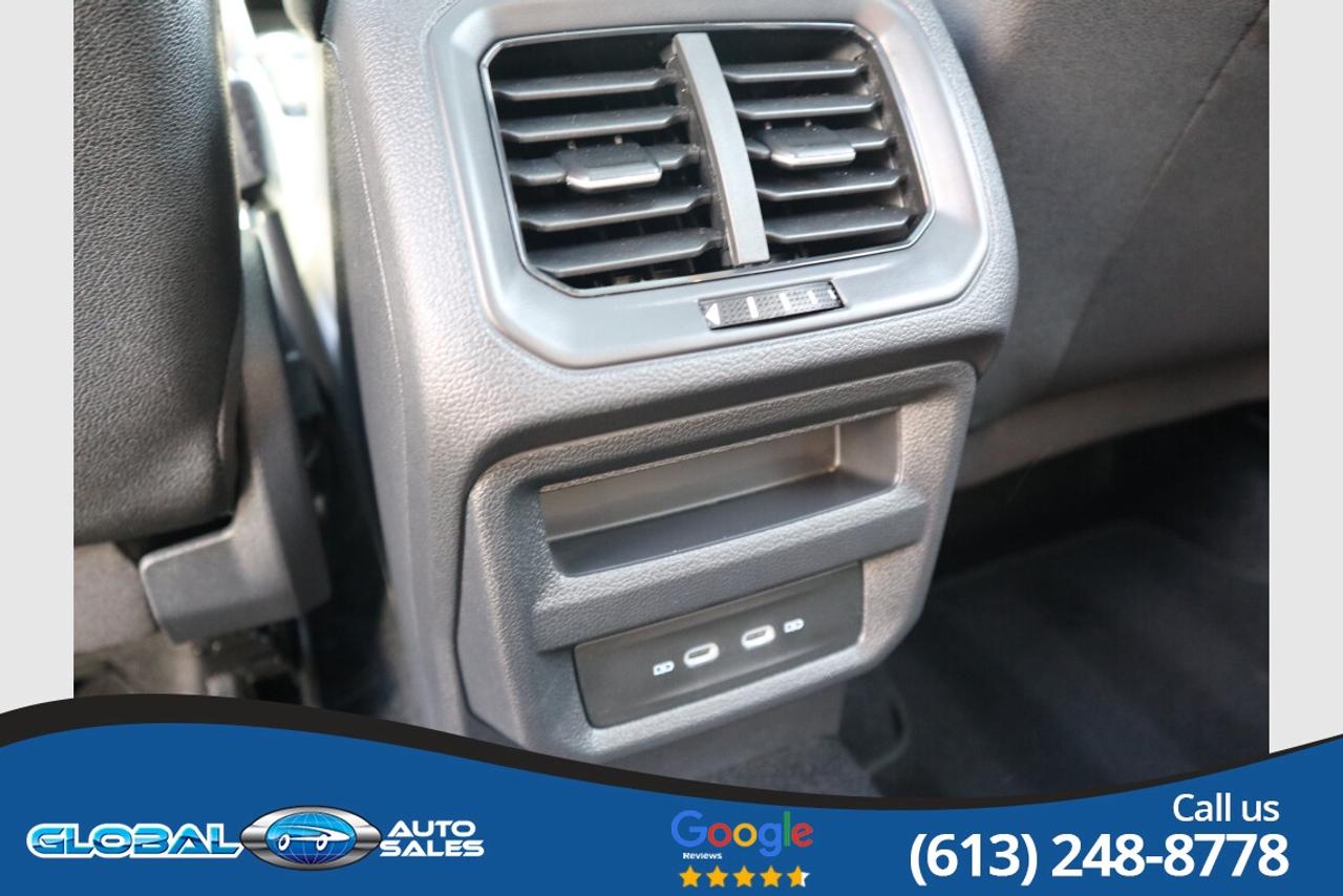 2026 Volkswagen Taos SEL Photo