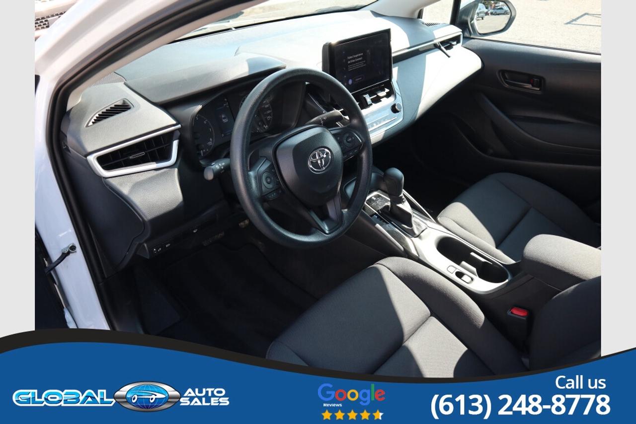 2025 Toyota Corolla LE Photo