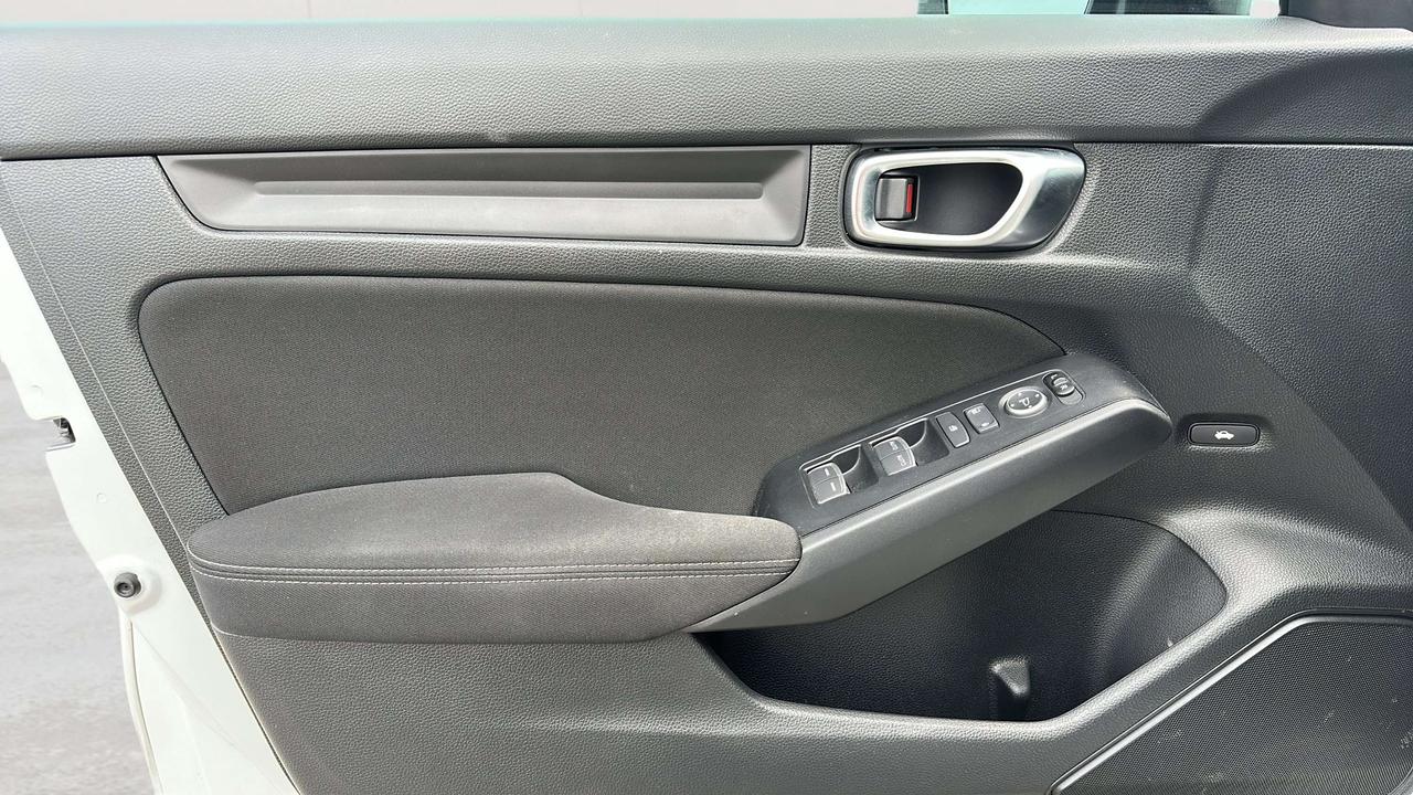 2025 Honda Civic Sport Photo