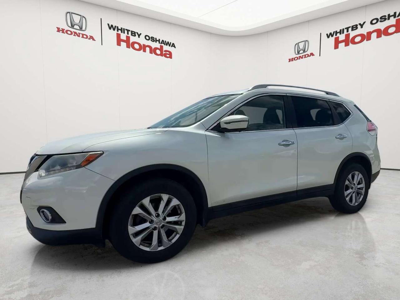 2016 Nissan Rogue SV Photo