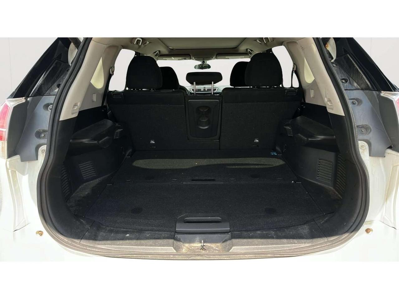 2016 Nissan Rogue SV Photo