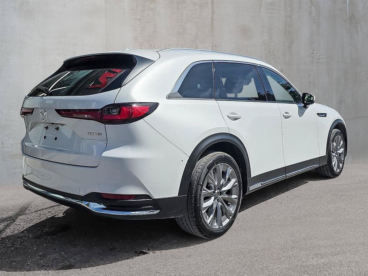 2025 Mazda CX-90 MHEV GT AWD | Wireless Apple Car Play | Android Auto | Heated Seats | Photo3