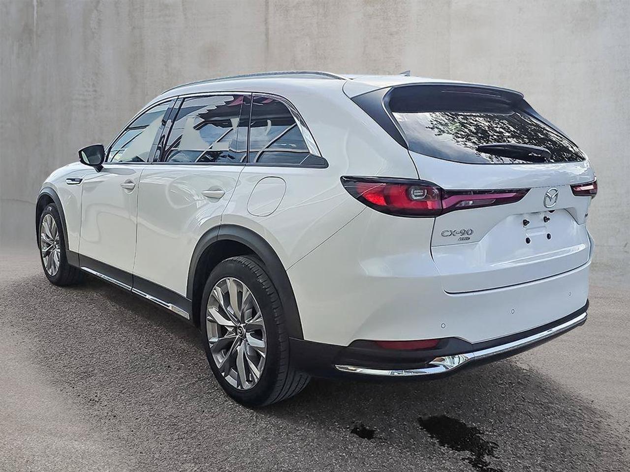 2025 Mazda CX-90 MHEV GT AWD | Wireless Apple Car Play | Android Auto | Heated Seats | Photo5