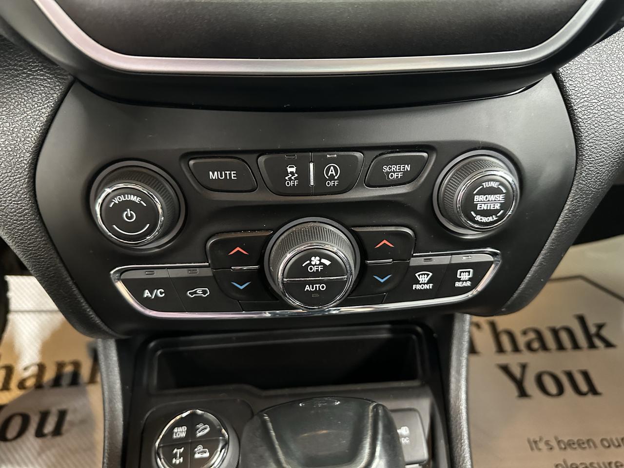 2019 Jeep Cherokee Trailhawk 4X4 Photo25