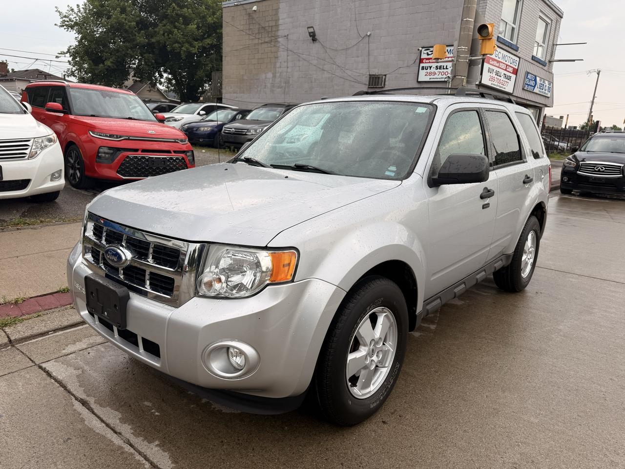 <p>2011 Ford Escape FWD 4dr I4 Auto XLT,GAS SAVER,excellent conditions,low kilometres,one owner,carfax shows a $0 claim in 2012,safety certification included in the price call 2897002277 or 9053128999</p><p>visit gcmotors.ca&nbsp; click or paste here carfax: https://vhr.carfax.ca/?id=Zi%2FMczUHZ%2BGkWLU4Yw1%2FE2o9C09oQLKM</p>