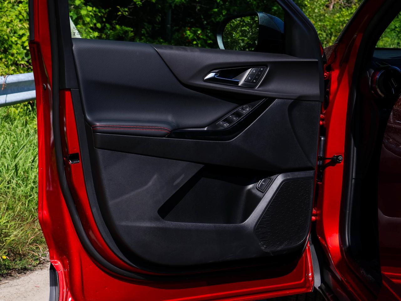 2027 Chevrolet Equinox AWD RS Photo
