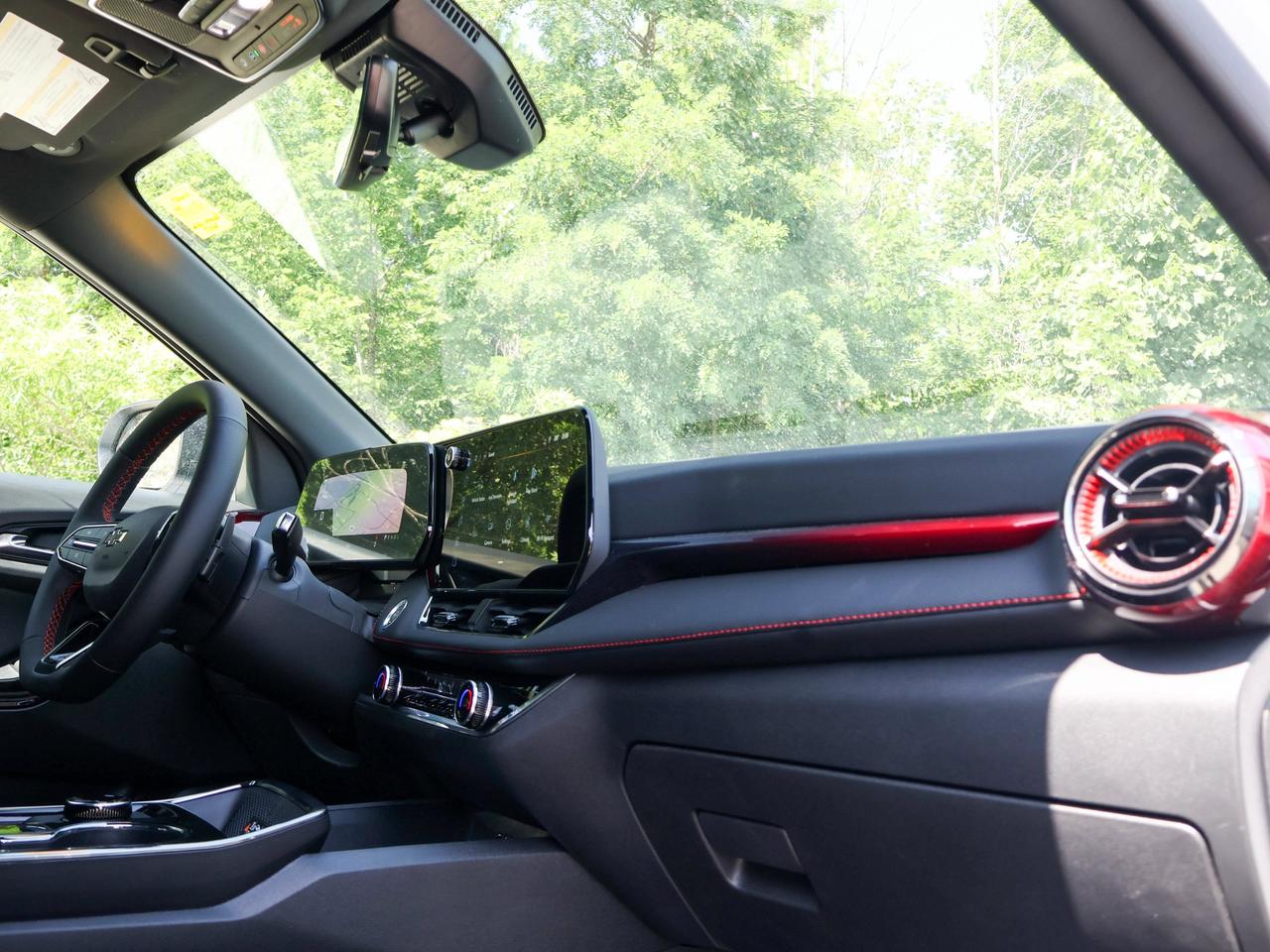 2027 Chevrolet Equinox AWD RS Photo