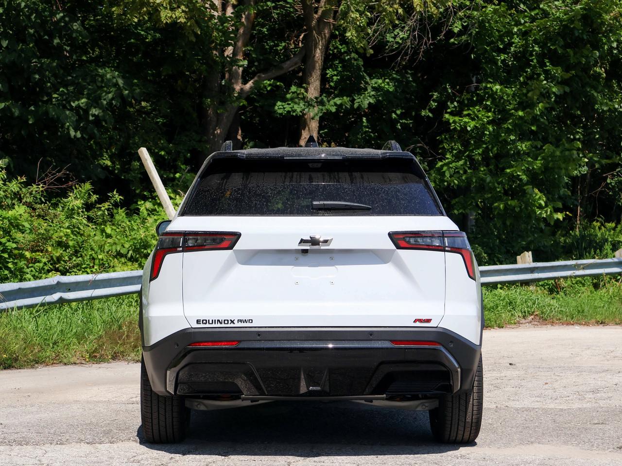 2027 Chevrolet Equinox AWD RS Photo