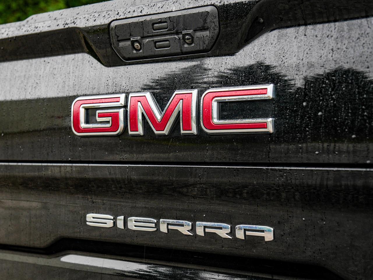 2020 GMC Sierra 1500 AT4 Photo