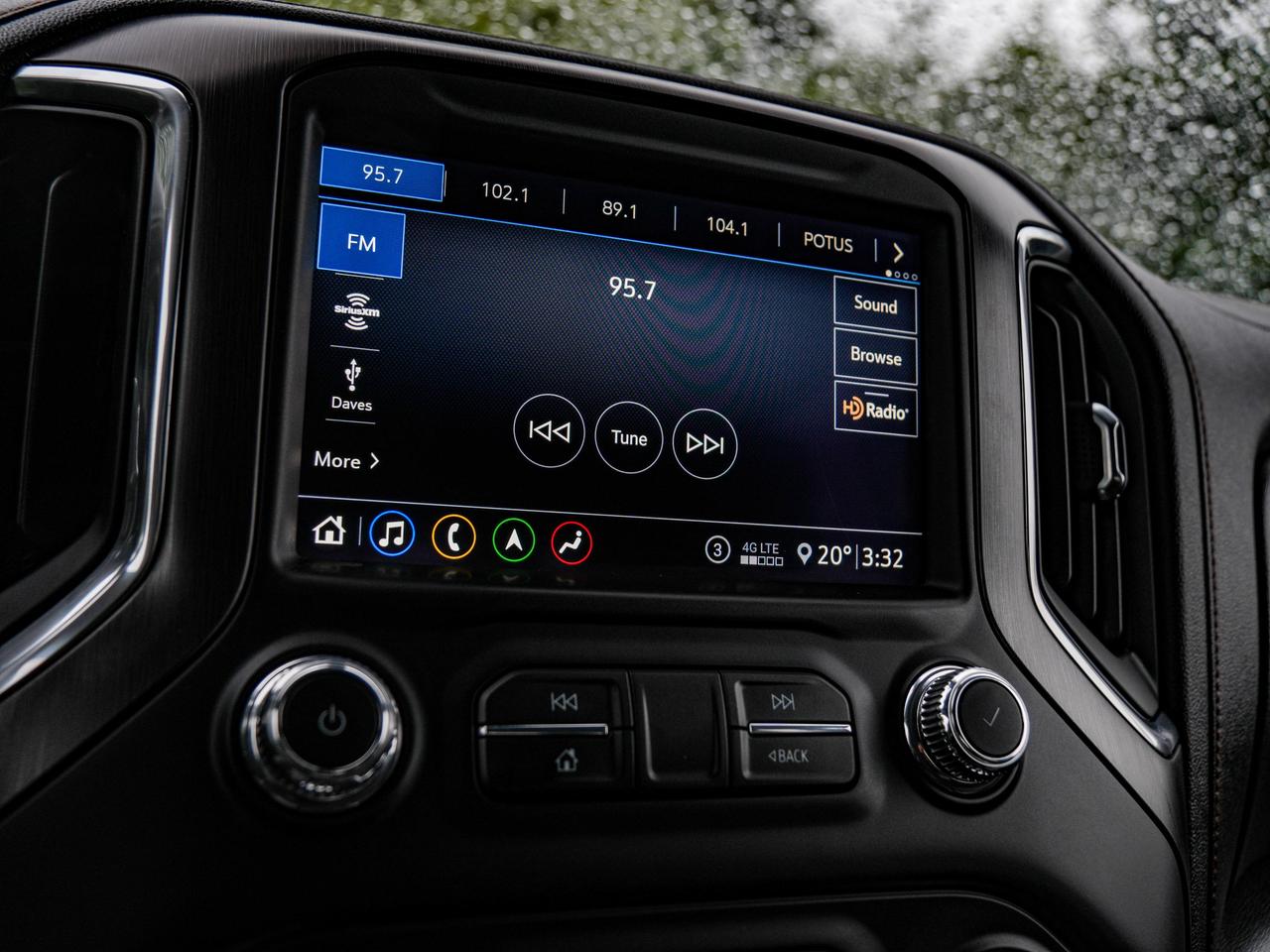 2020 GMC Sierra 1500 AT4 Photo