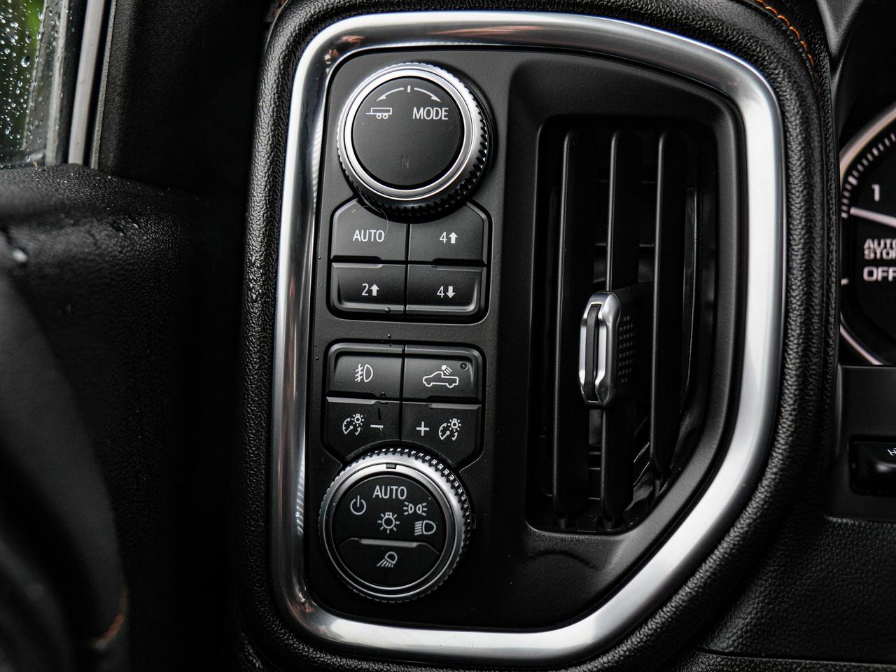 2020 GMC Sierra 1500 AT4 Photo