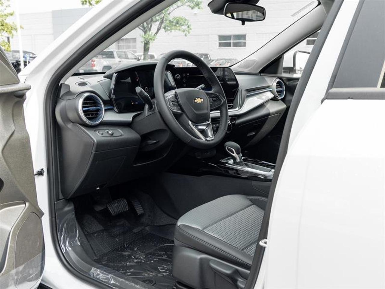 2026 Chevrolet Trax LT Photo
