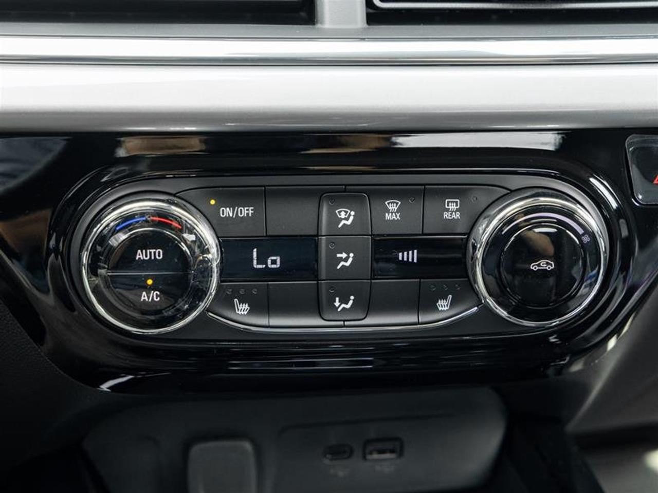 2026 Chevrolet Trax LT Photo
