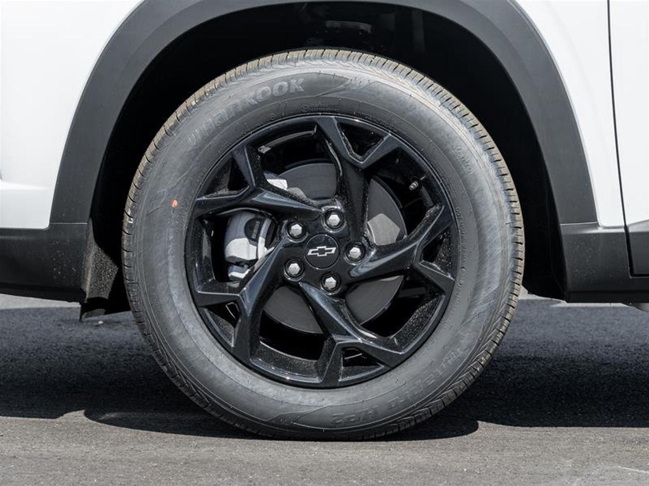 2026 Chevrolet Trax LT Photo3