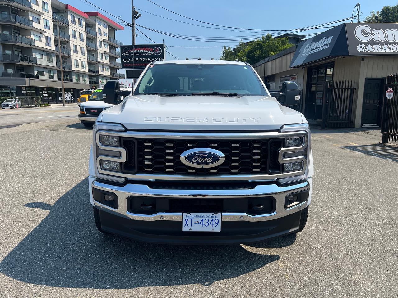 2026 Ford SUPER DUTY F-450 DRW LARIAT Photo