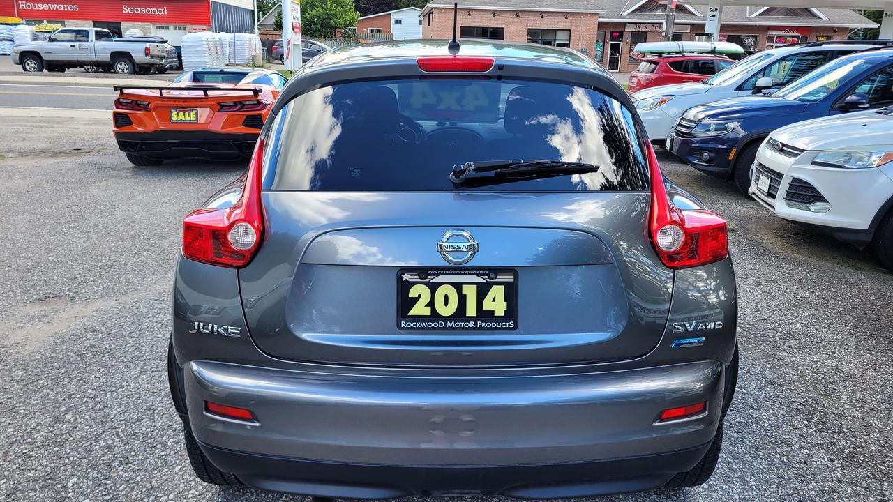 2014 Nissan Juke 5dr Wgn CVT SV AWD Clean CarFax Finance Trades OK! Photo3