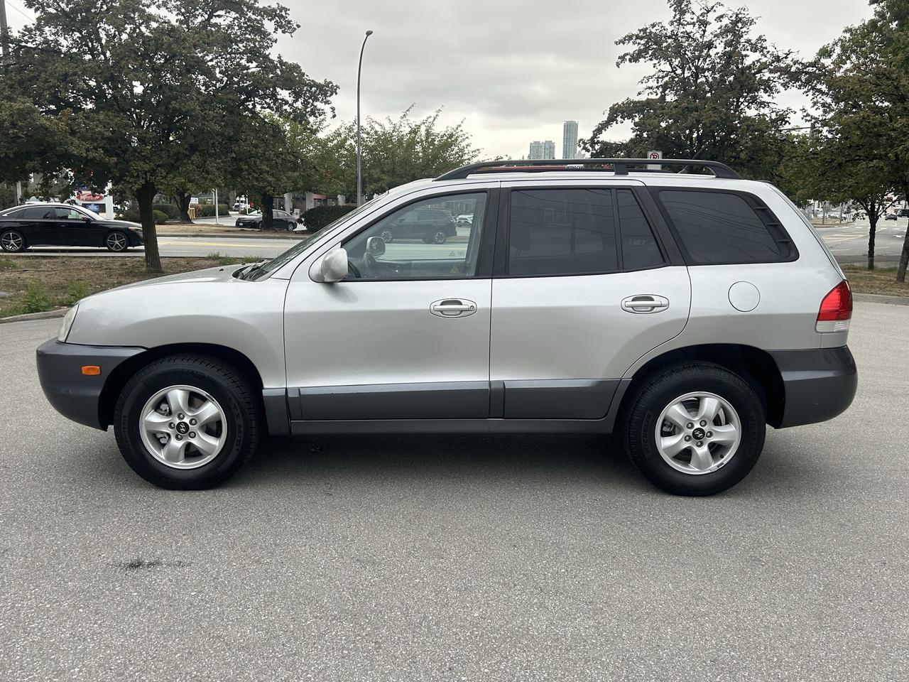 2006 Hyundai Santa Fe GL - Photo #2