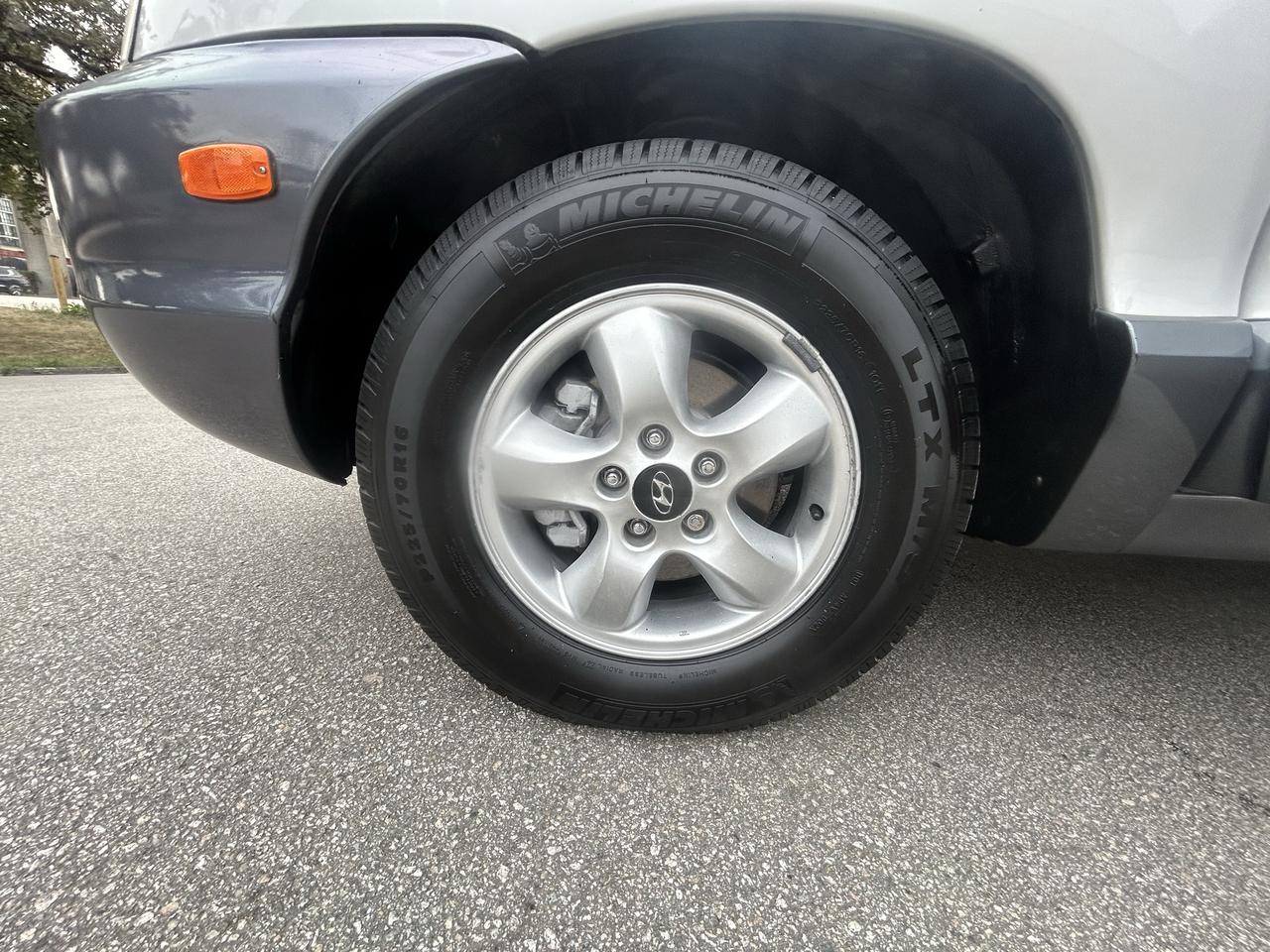 2006 Hyundai Santa Fe GL Photo