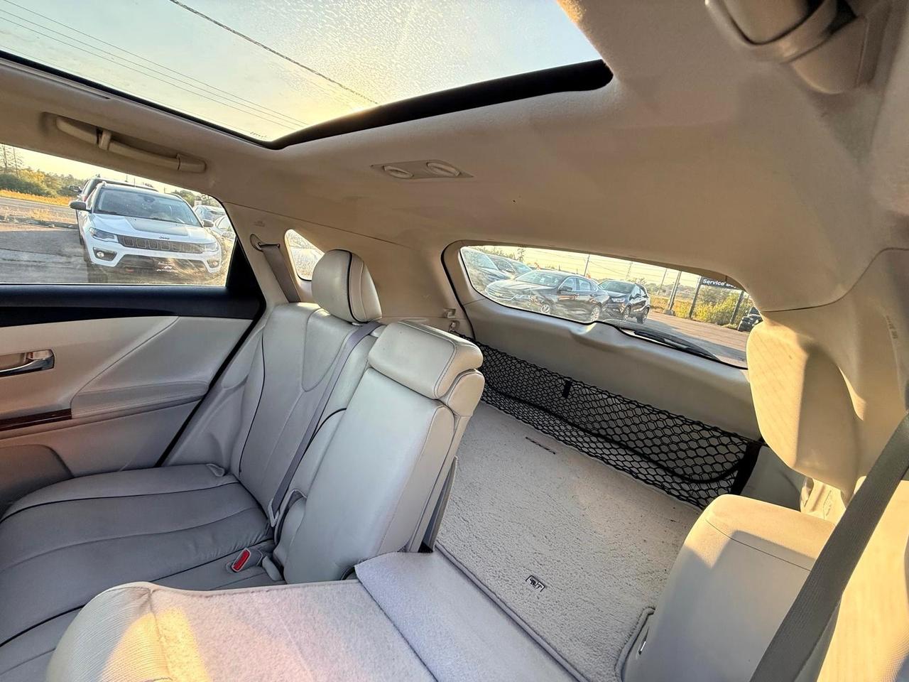 2010 Toyota Venza 4dr Wgn AWD Premium Package Photo