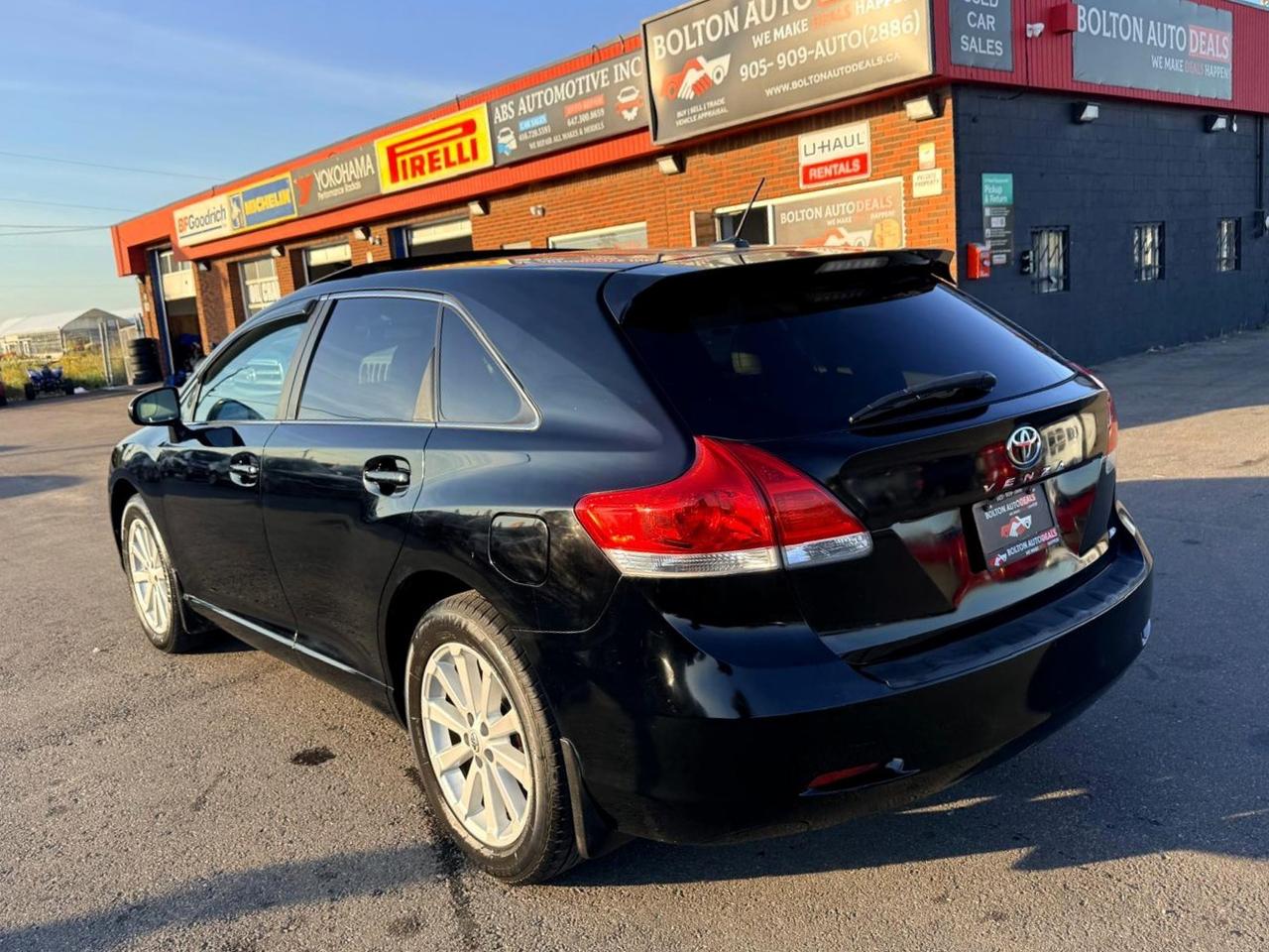 2010 Toyota Venza 4dr Wgn AWD Premium Package Photo