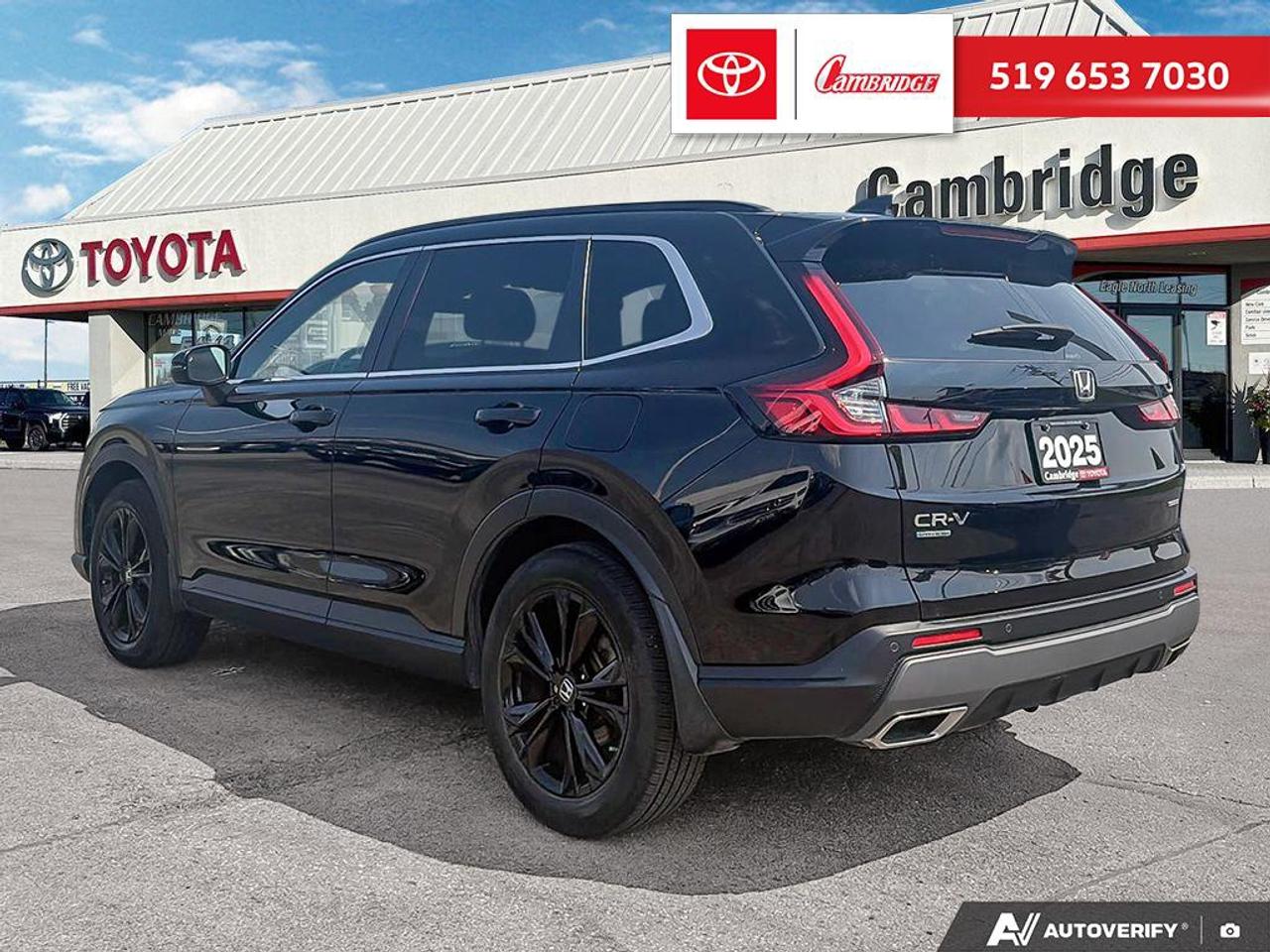 2025 Honda CR-V Hybrid Touring Photo3