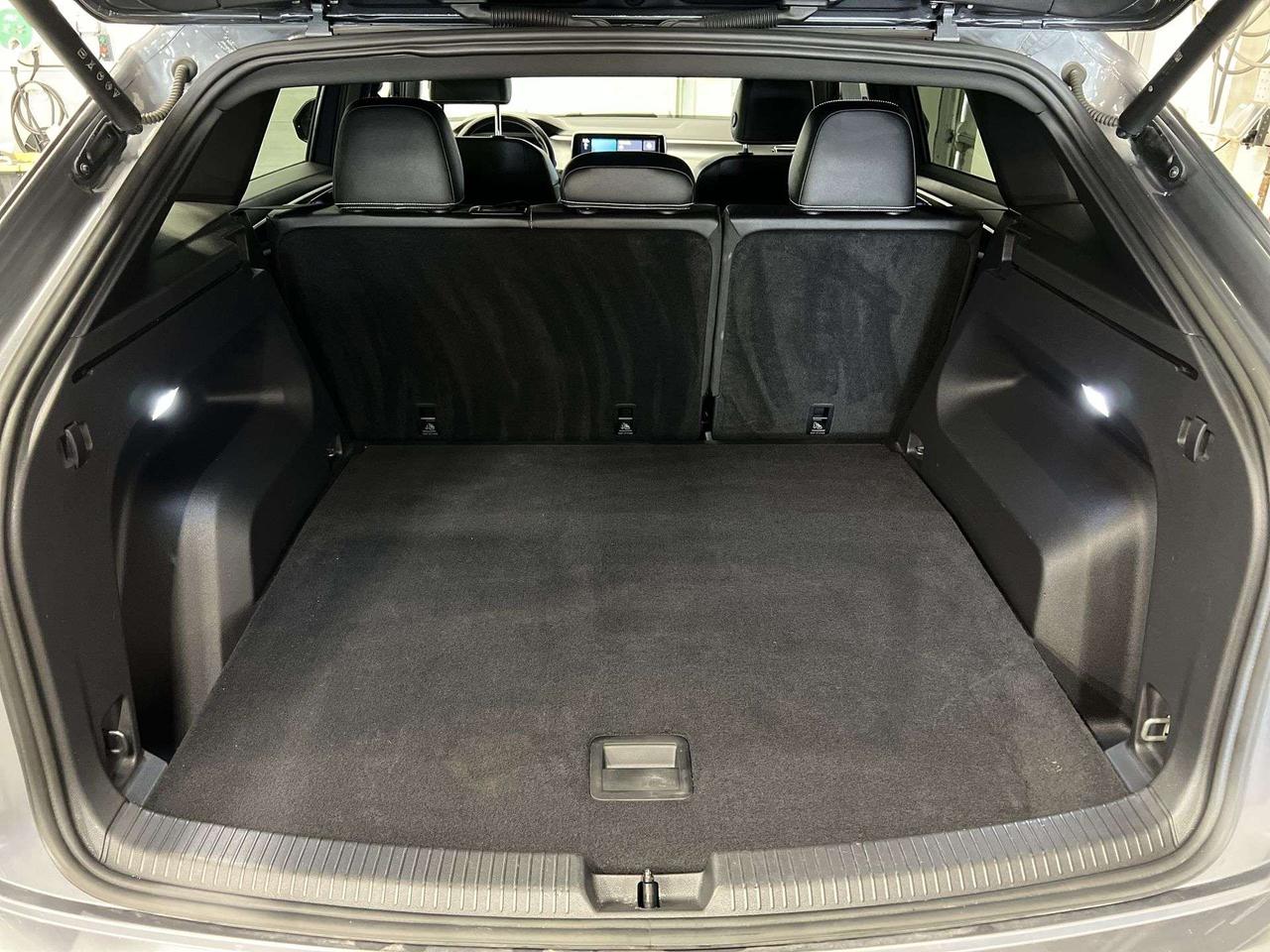 2025 Volkswagen Atlas AWD | LEATHER |CARPLAY | REMOTE START |BLIND SPOT Photo