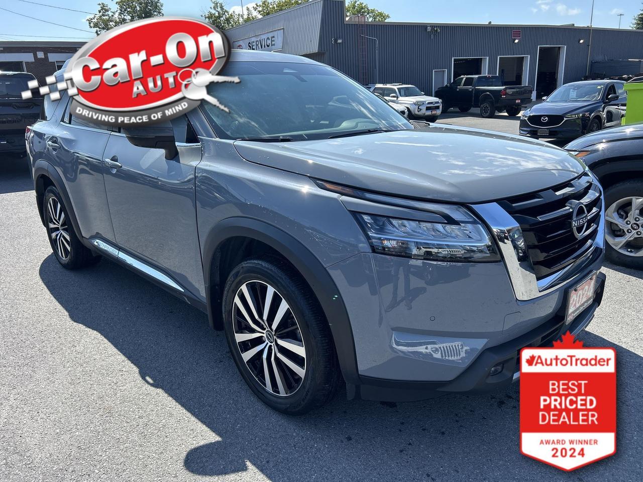Used 2024 Nissan Pathfinder Platinum 4WD for sale in Ottawa, ON