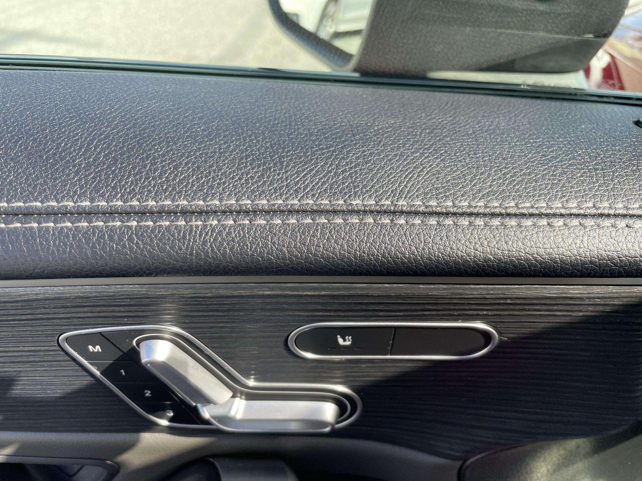 2019 Mercedes-Benz A-Class NAVI, PANO. ROOF, BURMESTER SOUND, BLIS, TRAFFIC SIGN ASSIST, SEAT MEMORY Photo