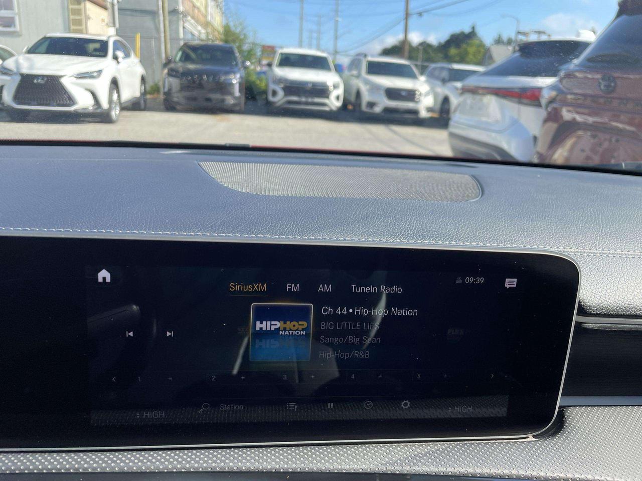 2019 Mercedes-Benz A-Class NAVI, PANO. ROOF, BURMESTER SOUND, BLIS, TRAFFIC SIGN ASSIST, SEAT MEMORY Photo