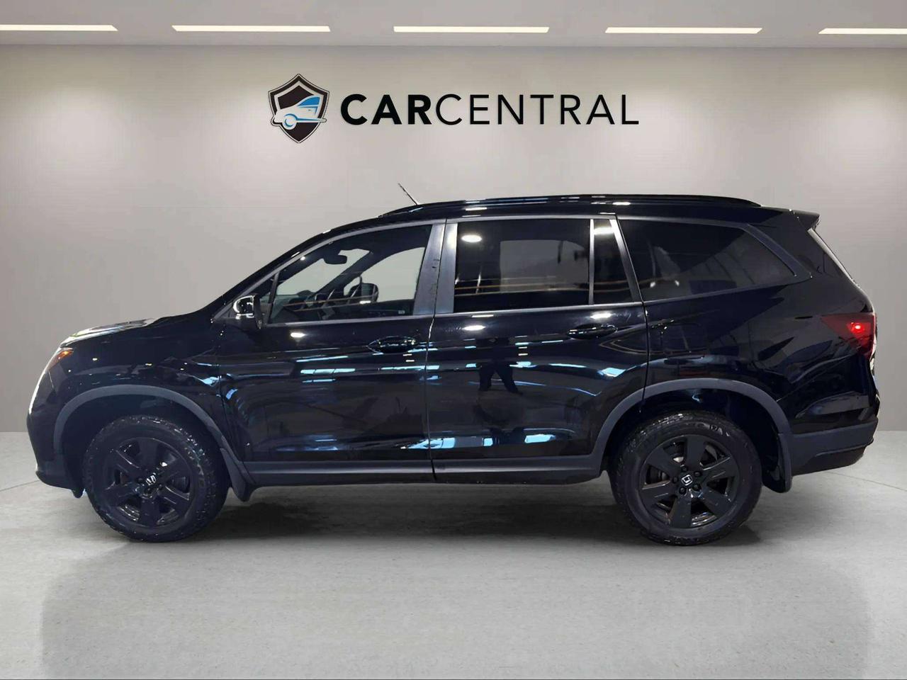 2022 Honda Pilot TRAILSPORT | CLEAN CARFAX | 1OWNER | CARPLAY Photo