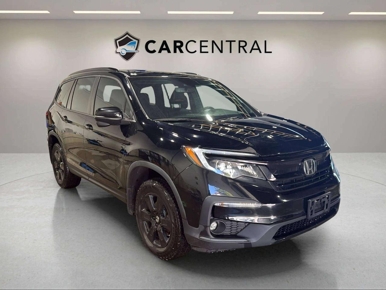 2022 Honda Pilot TRAILSPORT | CLEAN CARFAX | 1OWNER | CARPLAY Photo