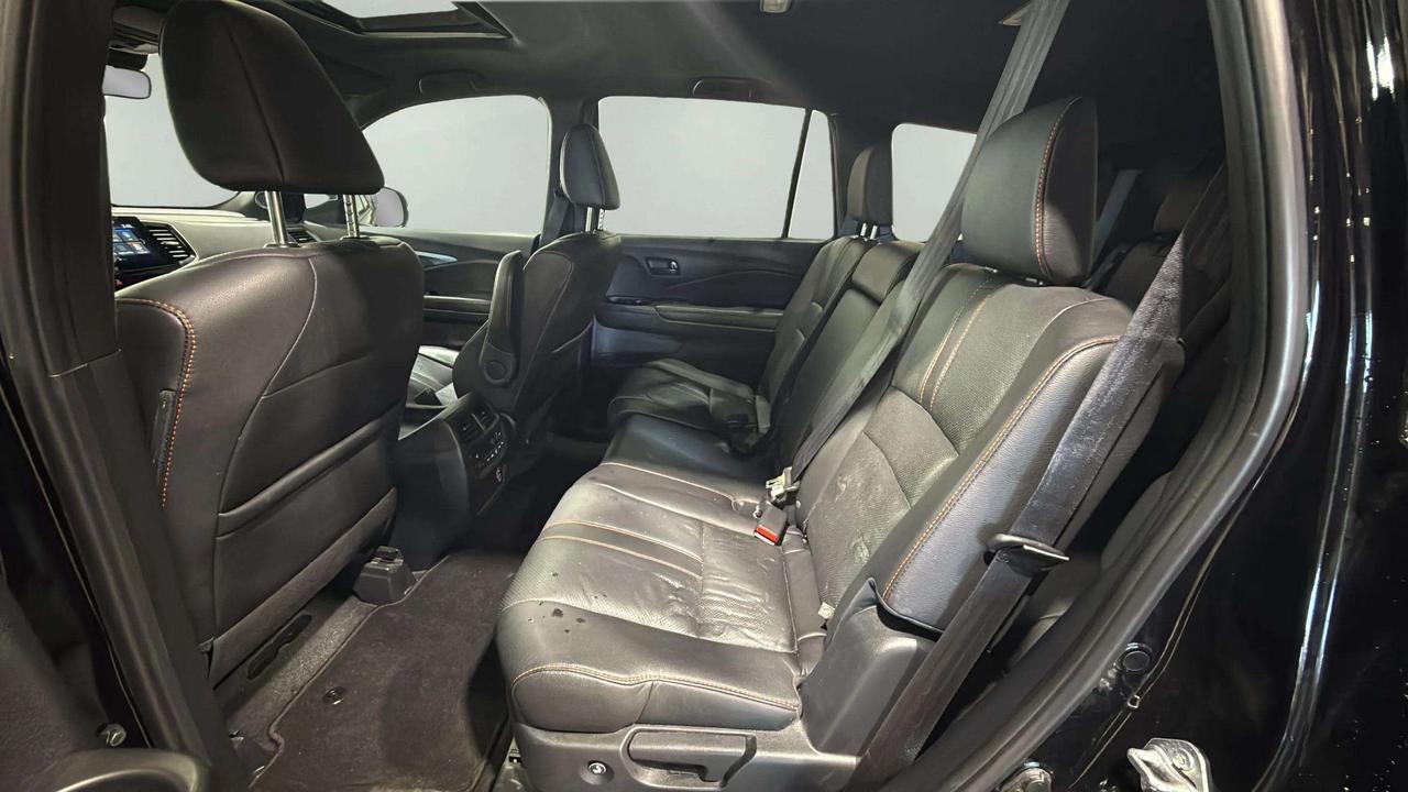 2022 Honda Pilot TRAILSPORT | CLEAN CARFAX | 1OWNER | CARPLAY Photo