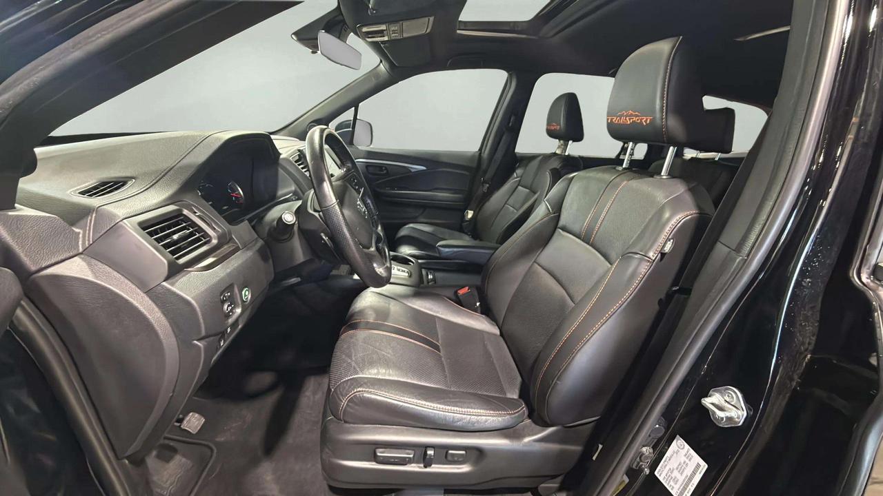 2022 Honda Pilot TRAILSPORT | CLEAN CARFAX | 1OWNER | CARPLAY Photo