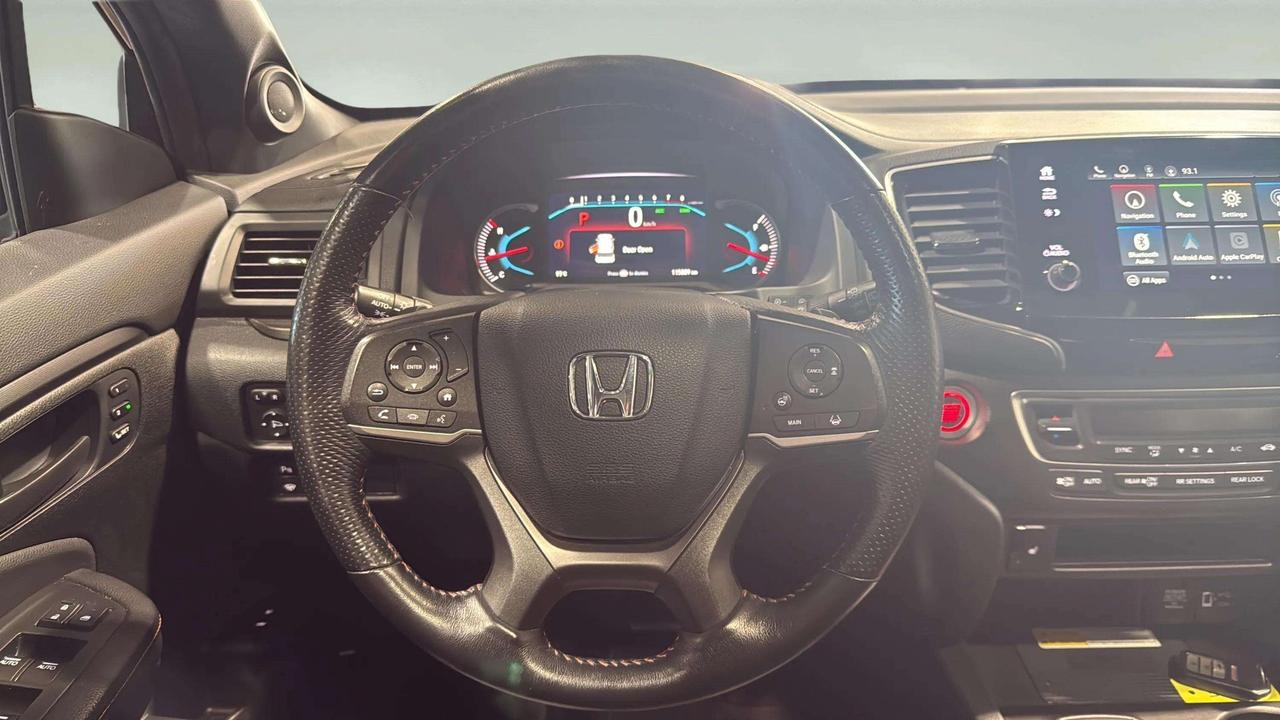 2022 Honda Pilot TRAILSPORT | CLEAN CARFAX | 1OWNER | CARPLAY Photo