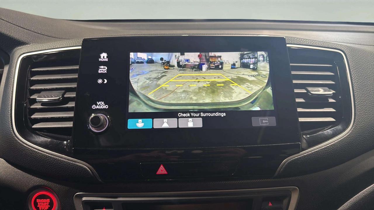 2022 Honda Pilot TRAILSPORT | CLEAN CARFAX | 1OWNER | CARPLAY Photo