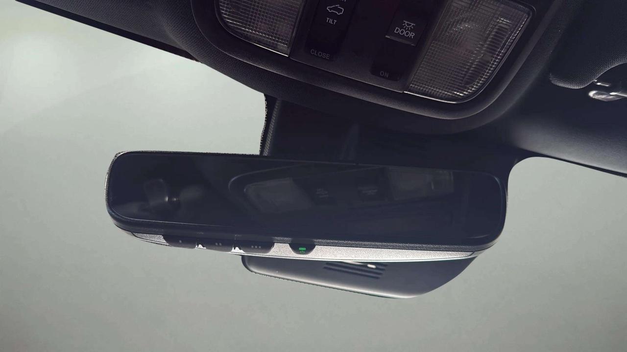 2022 Honda Pilot TRAILSPORT | CLEAN CARFAX | 1OWNER | CARPLAY Photo