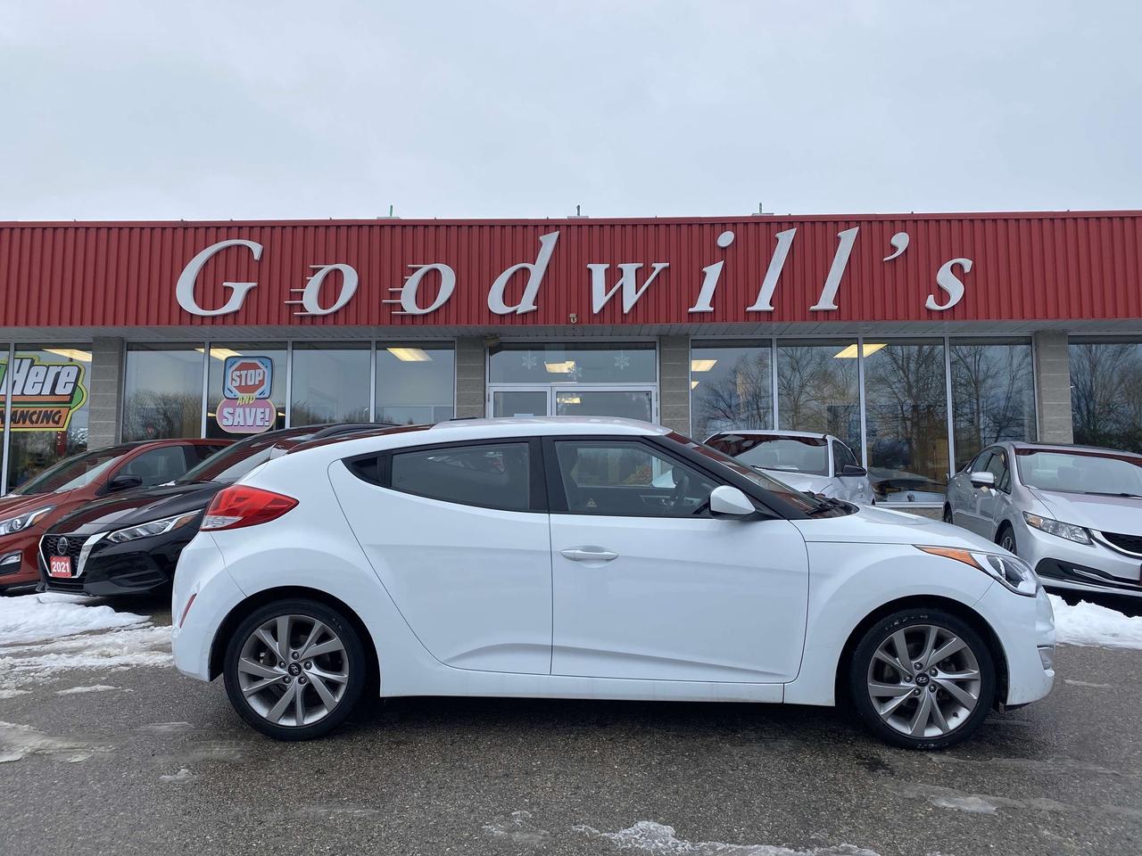 2016 Hyundai Veloster  - Photo #1