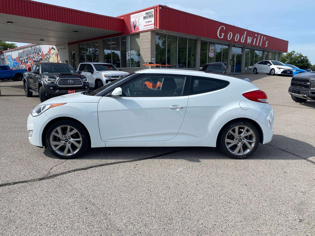 2016 Hyundai Veloster  Photo