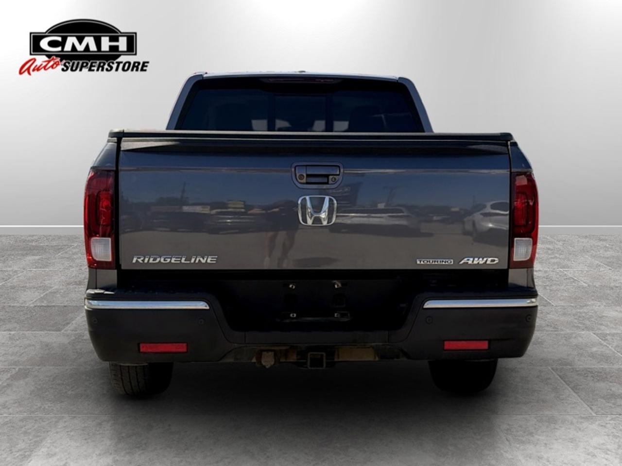 2017 Honda Ridgeline Touring  **22 SERVICE RECORDS** Photo