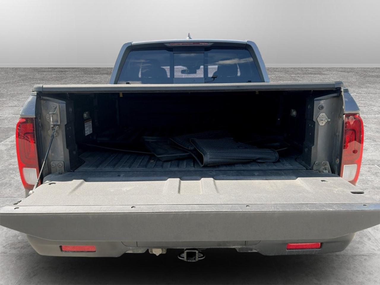 2017 Honda Ridgeline Touring  **22 SERVICE RECORDS** Photo