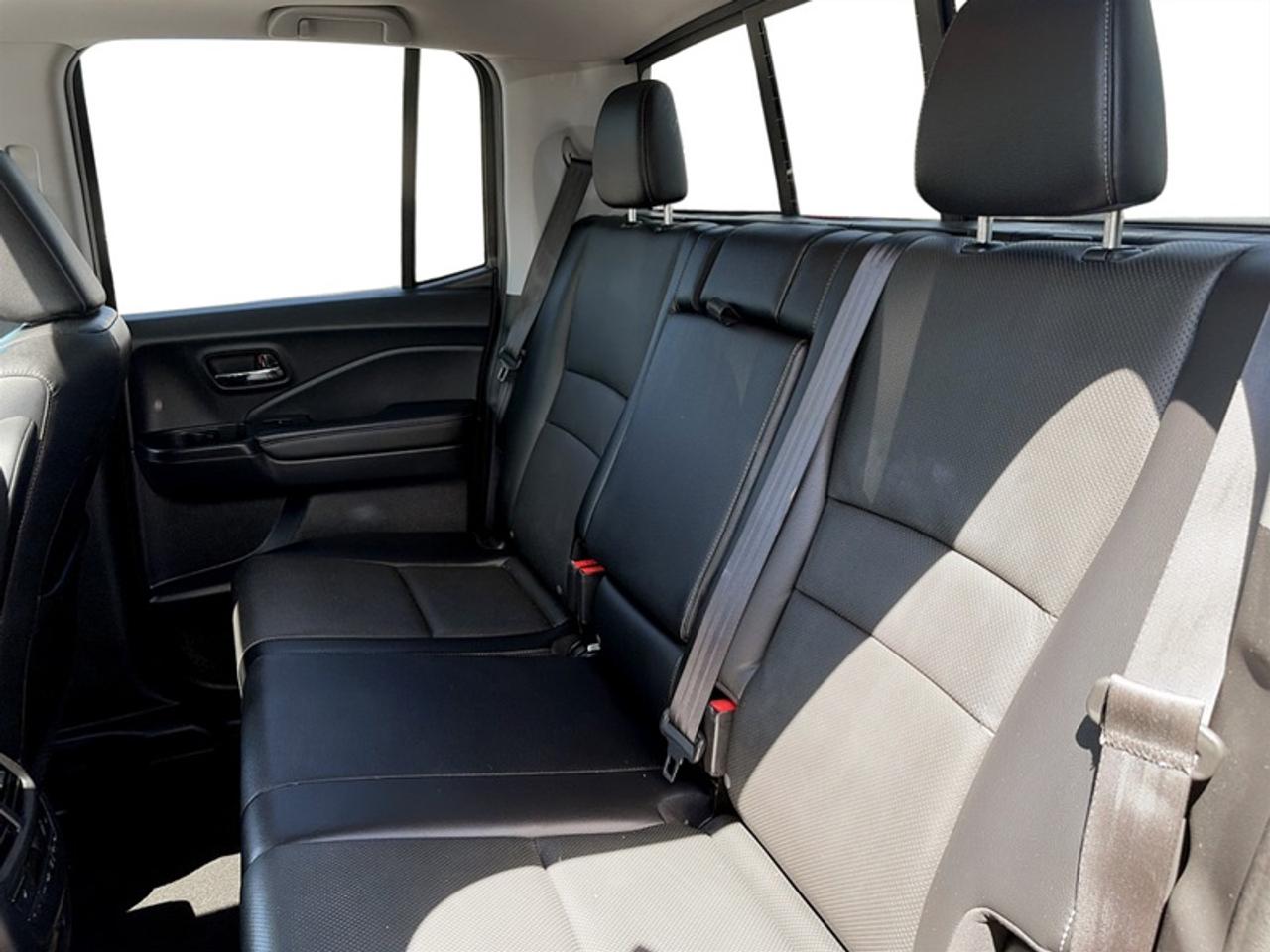 2017 Honda Ridgeline Touring  **22 SERVICE RECORDS** Photo