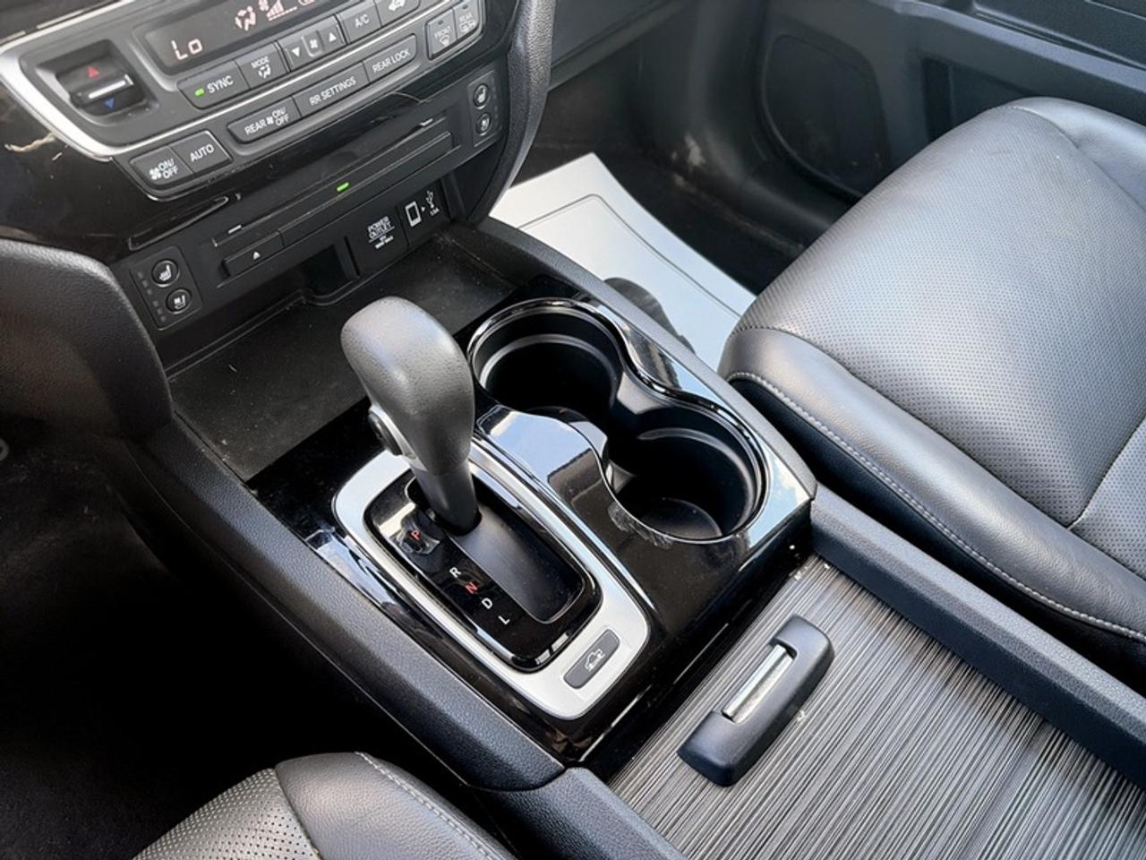 2017 Honda Ridgeline Touring  **22 SERVICE RECORDS** Photo