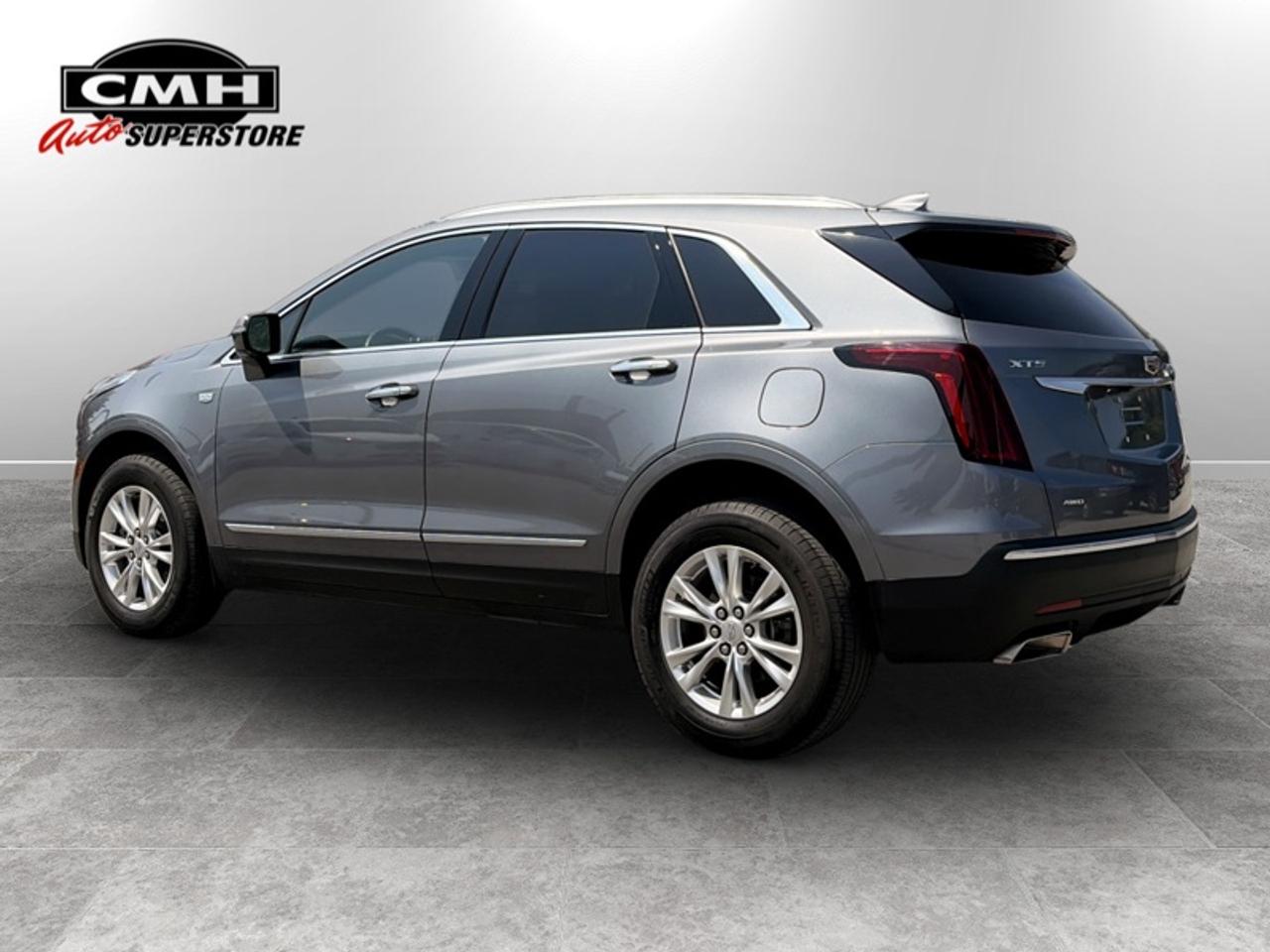 2022 Cadillac XT5 Luxury  **LOW MILEAGE** Photo