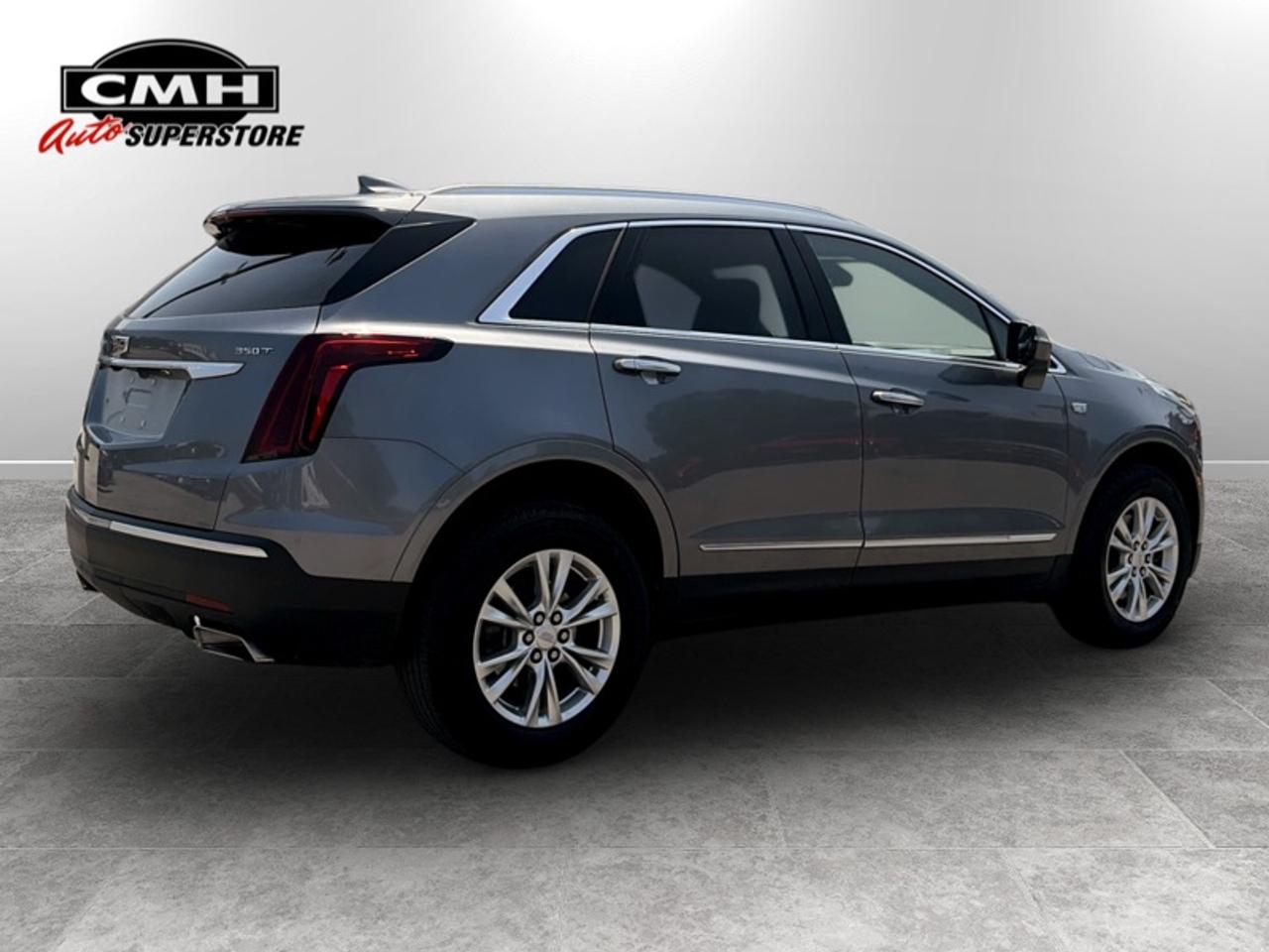 2022 Cadillac XT5 Luxury  **LOW MILEAGE** Photo