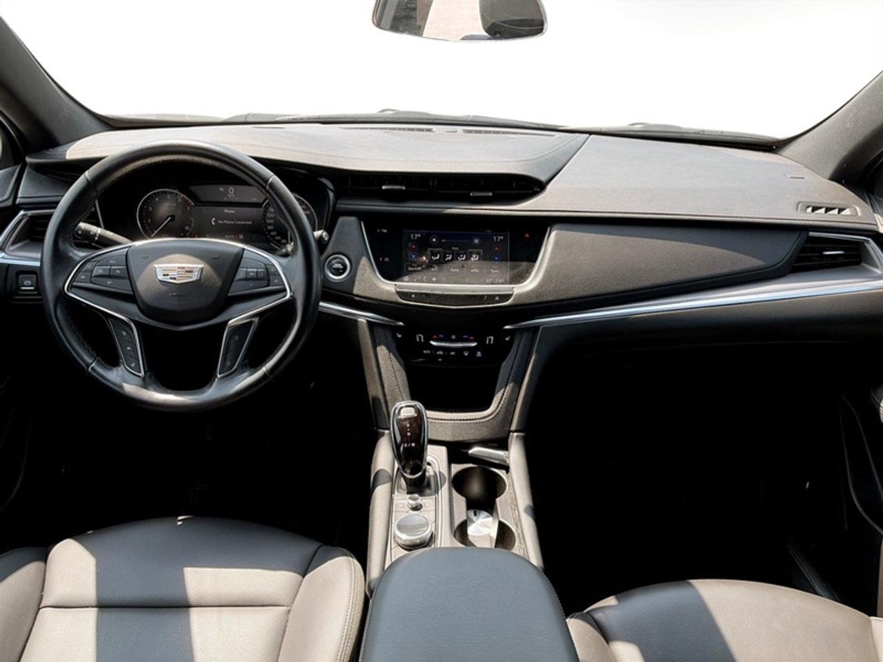 2022 Cadillac XT5 Luxury  **LOW MILEAGE** Photo