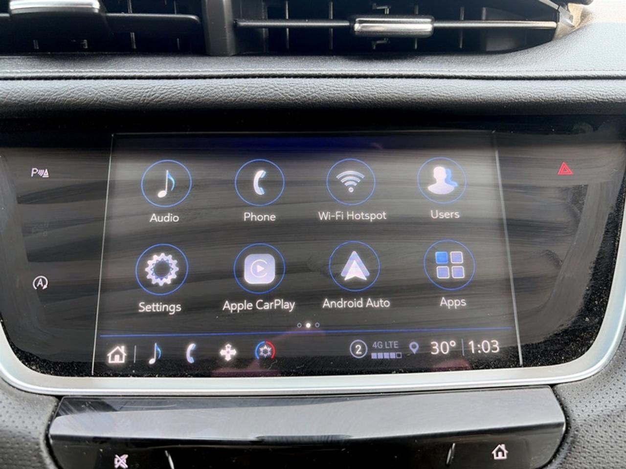 2022 Cadillac XT5 Luxury  **LOW MILEAGE** Photo