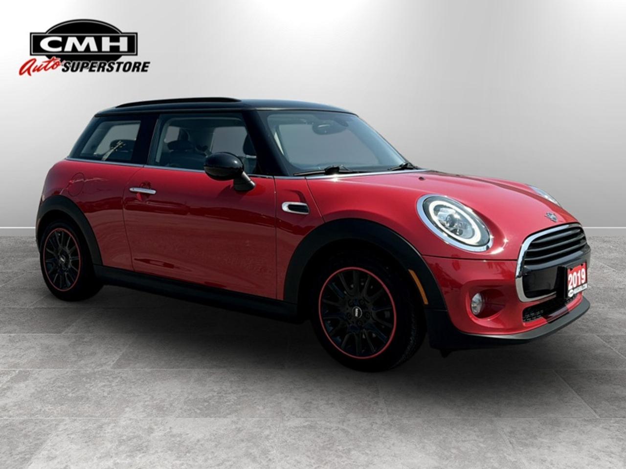 2019 MINI 3 Door 2-Door Hatchback  **CLEAN CARFAX** Photo